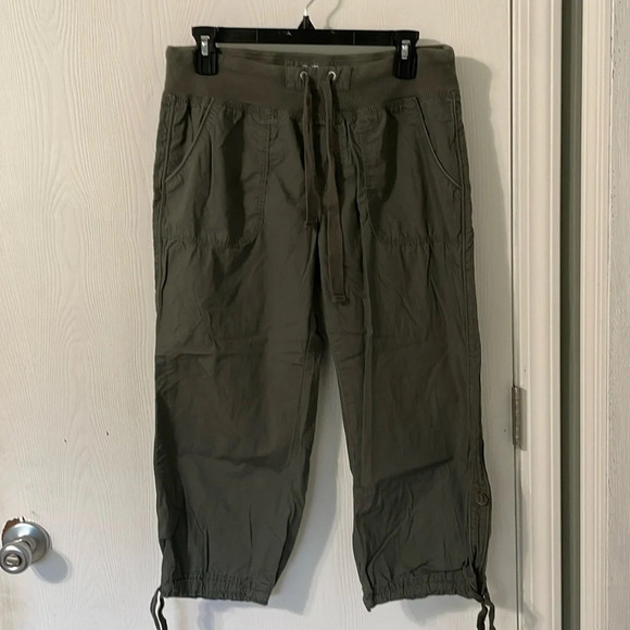 Calvin Klein Pants - Calvin Klein Women’s Hiking Drawstring Capris Pants Dark Gray Size Medium